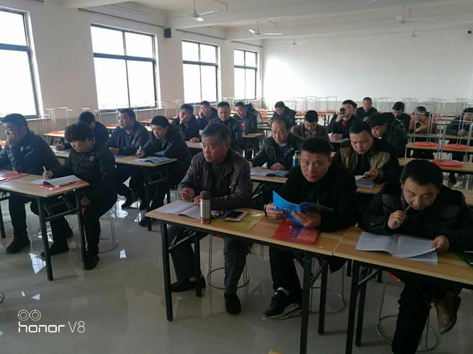 提升服务，安全为先——出租汽车驾驶员继续教育培训班圆满举行