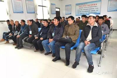 和政县精准扶贫汽车驾驶员培训班正式开班 助力贫困群众驶上“致富快车道”